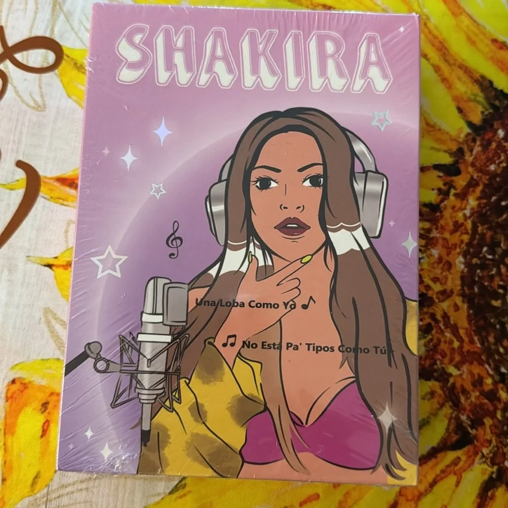 Karol G & Shakira 78 colors eyeshadow &‎ blush palette